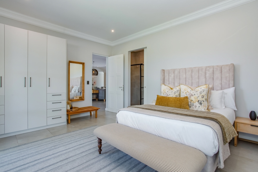 4 Bedroom Property for Sale in Pearl Valley at Val de Vie Western Cape